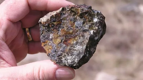 قیمت سنگ اهن